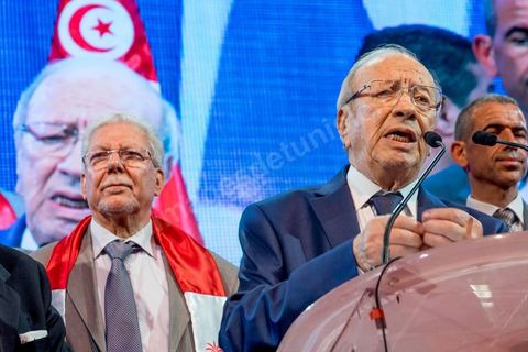9 octobre 2014 : discours de Béji Caïd Essebsi au meeting du parti Nidaa Tounes dans le quartier populaire de Mellassine à l'ouest de Tunis. Béji Caïd Essebsi, président du parti et candidat à la présidentielle, est venue soutenir la liste de Tunis 1 pour les legislatives avec un discours plein de promesses : «Mellassine souffre de pauvreté et de marginalisation. Cette situation ne saurait durer plus longtemps». 