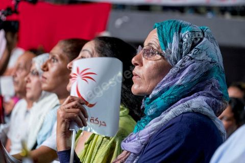 9 octobre 2014 : meeting du parti Nidaa Tounes dans le quartier populaire de Mellassine à l'ouest de Tunis. Béji Caïd Essebsi, président du parti et candidat à la présidentielle, est venue soutenir la liste de Tunis 1 pour les legislatives avec un discours plein de promesses : «Mellassine souffre de pauvreté et de marginalisation. Cette situation ne saurait durer plus longtemps». 