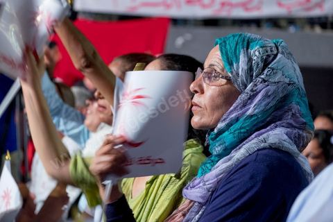 9 octobre 2014 : meeting du parti Nidaa Tounes dans le quartier populaire de Mellassine à l'ouest de Tunis. Béji Caïd Essebsi, président du parti et candidat à la présidentielle, est venue soutenir la liste de Tunis 1 pour les legislatives avec un discours plein de promesses : «Mellassine souffre de pauvreté et de marginalisation. Cette situation ne saurait durer plus longtemps». 