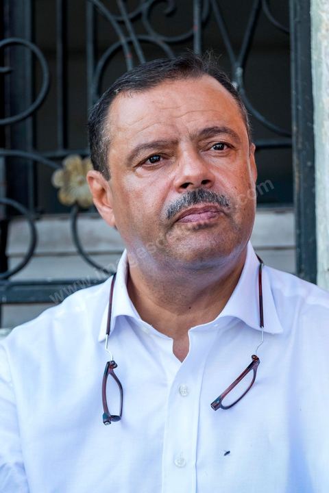 16 octobre 2014 : Samir Taieb, député à l'ANC, candidat tête de liste Tunis 1 aux législatives pour le parti Union pour la Tunisie (UPT) en campagne électorale au marché de Kabaria. Kabaria est un des quartiers les plus deshérités de la banlieu sud de Tunis, les tensions sociales et les revendications osnt très nombreux dans ces quartiers où les habitants sont souvent désabusés par la politique. Le travail de terrain a le mérite de leur donner de l'espoir et de les convaincre à se rendre aux urnes. 