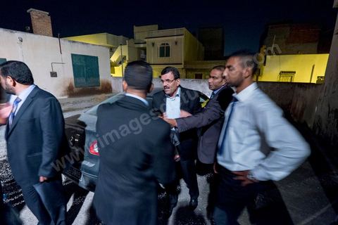 17 octobre 2014 : meeting du parti islamiste Ennahdha dans la salle des sports du quartier populaire de Ezzouhour, banlieue ouest de Tunis, pour laprésentation de la liste Tunis 1 dirigée par Ali Larayedh, ancien ministre de l'intérieur et Premier ministre, pour la campagne électorale des élections législatives du 26 octobre. 