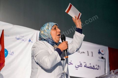 17 octobre 2014 : meeting du parti islamiste Ennahdha dans la salle des sports du quartier populaire de Ezzouhour, banlieue ouest de Tunis, pour laprésentation de la liste Tunis 1 dirigée par Ali Larayedh, ancien ministre de l'intérieur et Premier ministre, pour la campagne électorale des élections législatives du 26 octobre. 