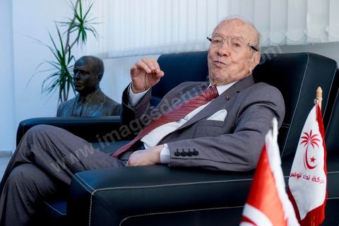 29 octobre 2014 : portrait de Béji Caïd Essebsi, Président du parti Nidaa Tounes, dans son bureau au siège du parti Nidaa Tounes. Nidaa Tounes, parti créé il y a deux ans, est sorti premier des élections législatives. 