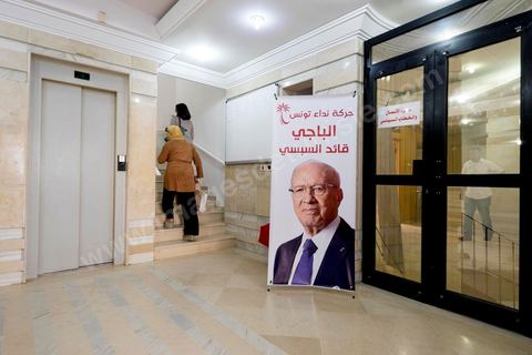 29 octobre 2014 : portrait de Béji Caïd Essebsi, Président du parti Nidaa Tounes, dans son bureau au siège du parti Nidaa Tounes. Nidaa Tounes, parti créé il y a deux ans, est sorti premier des élections législatives. 