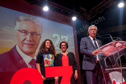 16 novembre 2014 : grand meeting politique du Front populaire, troisième force politique du pays, dans le cadre de la candidature de son président Hamma Hammami à la présidence de la république pour les élections du 23 novembre. Dans un long discours de plus d'une heure, Hammami, a assuré qu'il travaillera à l'installation d'une justice sociale et d'un équilibre entre les différentes régions du pays, avant de finir son meeting avec sa femme Radia Nasraoui, sa fille et tous ses amis et leaders du parti.