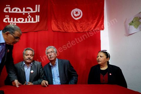 17 novembre 2014 : Hamma Hammami rencontre le smilitants du Front Populaire section Manouba dans le cadre de la campagne électorale pour les élections présidentielles du 23 novembre de Hamma Hammami, président du parti d'extrême gauche le Front popualire dan sles quartiers populaires de Oued Ellil et Douar Hicher, banlieue ouest de Tunis