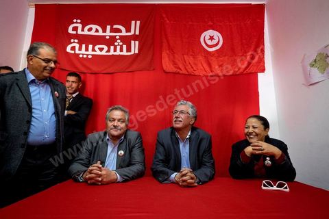 17 novembre 2014 : Hamma Hammami rencontre le smilitants du Front Populaire section Manouba dans le cadre de la campagne électorale pour les élections présidentielles du 23 novembre de Hamma Hammami, président du parti d'extrême gauche le Front popualire dan sles quartiers populaires de Oued Ellil et Douar Hicher, banlieue ouest de Tunis