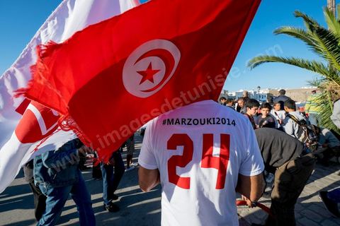 19 décembre 2014 : sur le vieux port de Bizerte, ville au nord de Tunis, meeting populaire de Moncef Marzouki, Président de la République et candidat à sa réelection pour les présidenteilles du 23 novembre. Dans une foule clairsemée d'à peine deux milles personnes, Moncef Marzouki a tenu un discours agressif contre les médias et son principal rival à l'élection Beji Caid Essebsi.