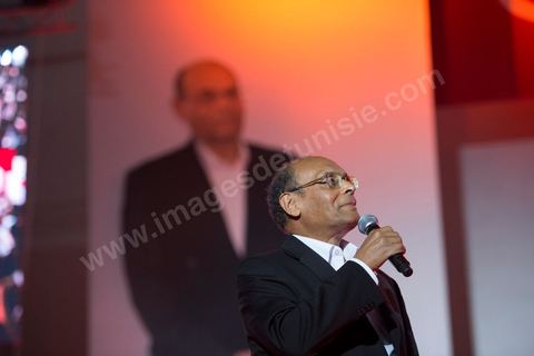 21 novembre 2014 : Meeting de cloture de Moncef Marzouki, président de la république en exercice, à Hammam Lif, le 21 novembre 2014, pour le 1er tour l'élection présidentielle du 23 novembre 2014.