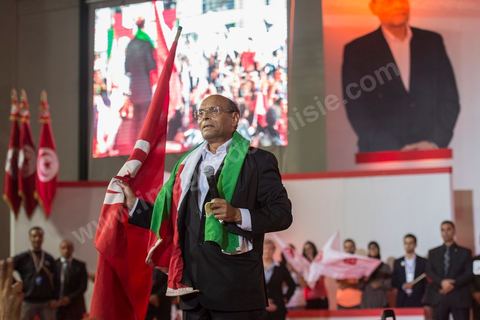 21 novembre 2014 : Meeting de cloture de Moncef Marzouki, président de la république en exercice, à Hammam Lif, le 21 novembre 2014, pour le 1er tour l'élection présidentielle du 23 novembre 2014.
