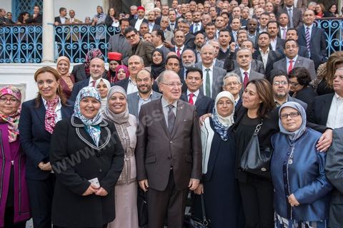20 novembre 2014 : Séance de clôture de l'Assemblée Nationale Constituante afin de marquer la fin de ses travaux. Chaque député est venu signer une copie manuscrite de la Constitution. A cette occasion, Ben Jâafar a prononcé un discours dans lequel il a dressé le bilan de 3 ans de travaux de l’ANC et a salué la contribution des députés mais aussi celle de la société civile et des journalistes qui ont couvert les travaux de l’Assemblée et qui ont participé aux nombreux événements. 