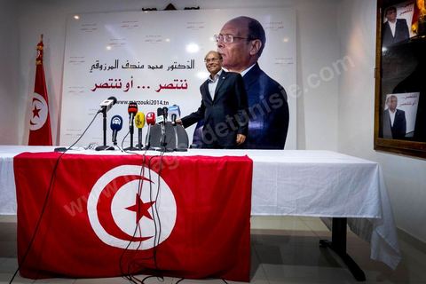 23 novembre 2014 : Moncef Marzouki, Président de la République en exercice, est venu avec sa femme à son QG de campagne pour s'informer des résultats et remercier les militants.à quelques heures après la fermeture des bureaux de vote les résultats et sondages tombent en faveur de Beji Caïd Essebsi qui devancerait de 10 points Moncef Marzouki. Marzouki improvise une conférence de presse ou il appelle le candidat Béji Caid Essebsi à un face à face télévisé en direct et lui a demandé de ne pas se désister.