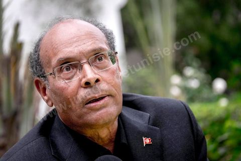 25 novembre 2014 : après une campagne éléectorale présidenteille fatiguante, le candidat à sa succession Moncef Marzouki est parti trois jours se reposer dans sa villa dans la zone touristique de Port El Kantoui au nord de Sousse. Les résultats préliminaires lui donne la seconde place avec 6 points de retard contre Beji Caid Essebsi, avec 33,43 % contre 39,46 %.
