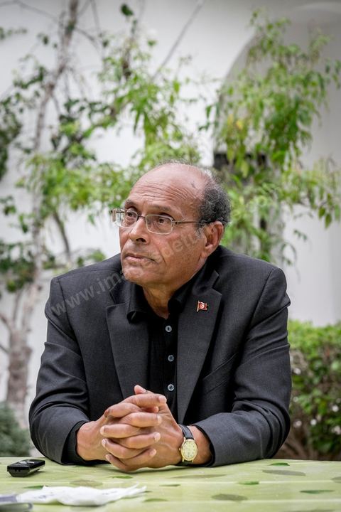 25 novembre 2014 : après une campagne éléectorale présidenteille fatiguante, le candidat à sa succession Moncef Marzouki est parti trois jours se reposer dans sa villa dans la zone touristique de Port El Kantoui au nord de Sousse. Les résultats préliminaires lui donne la seconde place avec 6 points de retard contre Beji Caid Essebsi, avec 33,43 % contre 39,46 %.