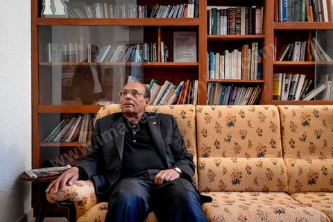 25 novembre 2014 : après une campagne éléectorale présidenteille fatiguante, le candidat à sa succession Moncef Marzouki est parti trois jours se reposer dans sa villa dans la zone touristique de Port El Kantoui au nord de Sousse. Les résultats préliminaires lui donne la seconde place avec 6 points de retard contre Beji Caid Essebsi, avec 33,43 % contre 39,46 %.
