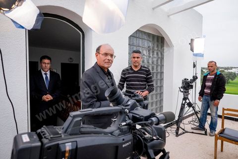 25 novembre 2014 : après une campagne éléectorale présidenteille fatiguante, le candidat à sa succession Moncef Marzouki est parti trois jours se reposer dans sa villa dans la zone touristique de Port El Kantoui au nord de Sousse. Les résultats préliminaires lui donne la seconde place avec 6 points de retard contre Beji Caid Essebsi, avec 33,43 % contre 39,46 %.