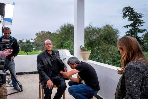 25 novembre 2014 : après une campagne éléectorale présidenteille fatiguante, le candidat à sa succession Moncef Marzouki est parti trois jours se reposer dans sa villa dans la zone touristique de Port El Kantoui au nord de Sousse. Les résultats préliminaires lui donne la seconde place avec 6 points de retard contre Beji Caid Essebsi, avec 33,43 % contre 39,46 %.