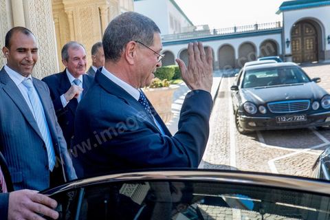 5 janvier 2015 : le Président de la République Béji Caïd Essebsi reçoit, au palais de Carthage, Habib Essid qu'il vient de nommer Premier Ministre qui est chargé de former le nouveau gouvernement. Nidaa Tounes a donc choisi Habib Essid, un « non-partisan », en dehors du parti, âgé de 66 ans, de Sousse,  qui a servi sous le régime de Ben Ali et a été nommé ministre de l’Intérieur par l’ex-président de la République intérimaire, Foued Mebazaa, en mars 2011, puis conseiller sécuritaire en janvier 2012 sous le gouvernement Jebali, d’Ennahdha. 