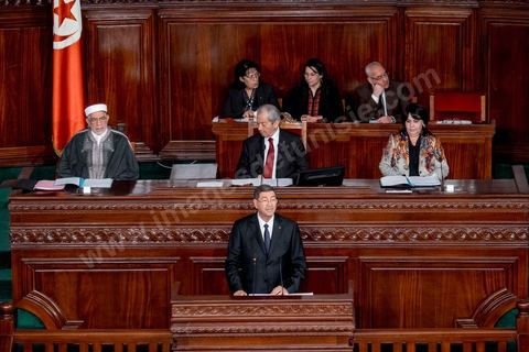 4 février 2015 : Discours de politique générale de Habib Essid, Premier Ministre, sur le perchoir de l'assemblée. Présentation du nouveau gouvernement de Habib Essid et discours de politique générale du nouveau Premier Ministre Habib Essid avant le vote de confiance au gouvernement à l'assemblée des Représentants du Peuple.