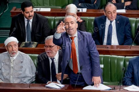 4 février 2015 : Présentation du nouveau gouvernement de Habib Essid et discours de politique générale du nouveau Premier Ministre Habib Essid avant le vote de confiance au gouvernement à l'assemblée des Représentants du Peuple.