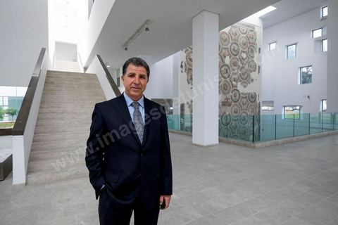Après l'attaque terroriste au musée du Bardo Moncef Ben Moussa, conservateur en chef du musée national du Bardo : « Ce qu’il nous a été possible de voir, ne représente pas les grands dégâts auxquels quelques uns ont fait allusion. Donc, on ne peut pas dire que le patrimoine lui-même a été touché, cependant il reste encore à voir des espaces qui sont inaccessibles aujourd’hui ».