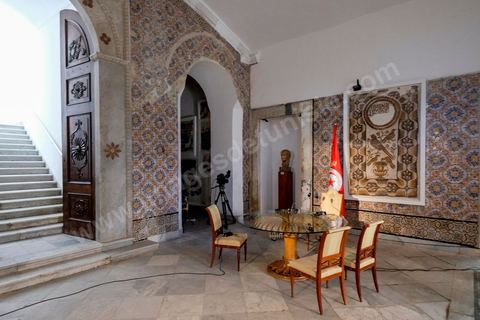 LE GRAND RENDEZ-VOUS - Le président tunisien Béji Caïd Essebsi est l'invité dimanche de Jean-Pierre Elkabbach d'Europe 1, Christophe Ayad du Monde et Michaël Darmon d'ITélé. Il revient sur l'attaque du musée du Bardo. Installé dans la salle de Constantin, là même où les deux terroristes sont passés durant leur attaque du musée le mercredi 18 mars.
