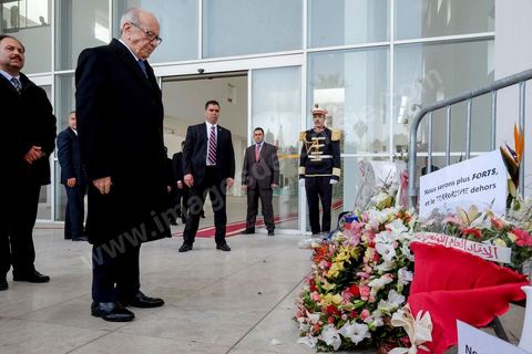LE GRAND RENDEZ-VOUS - Le président tunisien Béji Caïd Essebsi est l'invité dimanche de Jean-Pierre Elkabbach d'Europe 1, Christophe Ayad du Monde et Michaël Darmon d'ITélé. Il revient sur l'attaque du musée du Bardo. Installé dans la salle de Constantin, là même où les deux terroristes sont passés durant leur attaque du musée le mercredi 18 mars.