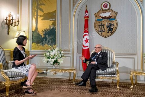 18 avril 2015 : Rencontre entre Fleur Pelerin, minsitre française de la culture et Béji Caïd Essebsi, président de la République tunisienne au Palais de Carthage. Dans le cadre de la promotion de la Tunisie, la ministre française de la Culture Fleur Pelerin s'est rendue en Tunisie dans un voyage organisé par le ministère du tourisme avec une délégation de personnalités françaises et tunisiennes qui participent à la campagne de communication "La Tunisie, moi j'y vais".