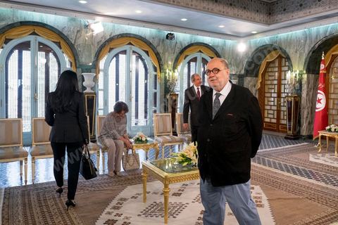18 avril 2015 : Au palais présidentiel de Carthage, le président tunisien Béji Caïd Essebsi reçoit la délégation. Dans le cadre de la promotion de la Tunisie, la ministre française de la Culture Fleur Pelerin s'est rendue en Tunisie dans un voyage organisé par le ministère du tourisme avec une délégation de personnalités françaises et tunisiennes qui participent à la campagne de communication "La Tunisie, moi j'y vais".