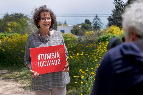 18 avril 2015 : Claudia Cardinale pose pour la campagne de promotion du tourisme tunisien en Italie. Dans le cadre de la promotion de la Tunisie, la ministre française de la Culture Fleur Pelerin s'est rendue en Tunisie dans un voyage organisé par le ministère du tourisme avec une délégation de personnalités françaises et tunisiennes qui participent à la campagne de communication "La Tunisie, moi j'y vais".