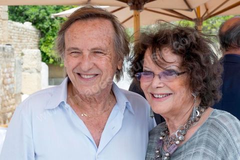 18 avril 2015 : Alexandre Arcady et Claudia Cardinale. Dans le cadre de la promotion de la Tunisie, la ministre française de la Culture Fleur Pelerin s'est rendue en Tunisie dans un voyage organisé par le ministère du tourisme avec une délégation de personnalités françaises et tunisiennes qui participent à la campagne de communication "La Tunisie, moi j'y vais".