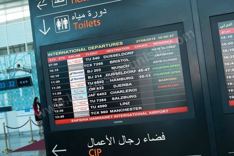 27 juin 2015 : A l'aéroport d'Enfidha les touristes affluent pour des départs anticipés suit à l'attaque terroriste. Au lendemain de l'attaque terroriste de Sousse qui a fait 39 morts dans un Hotel de la zone touristique de Port El Kantaoui.