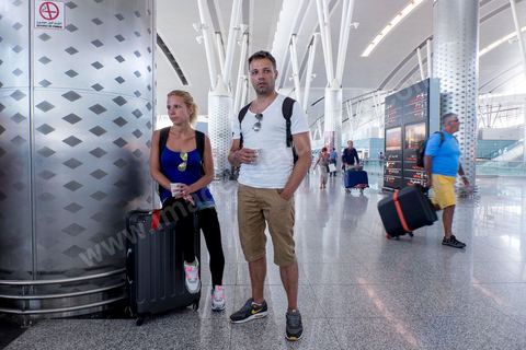 27 juin 2015 : A l'aéroport d'Enfidha Patricia et son fiancé Bjorg, originaire de Frankfurt, font partie des touristes qui ont anticipé leur départ suite à l'attaque terroriste. Au lendemain de l'attaque terroriste de Sousse qui a fait 39 morts dans un Hotel de la zone touristique de Port El Kantaoui.