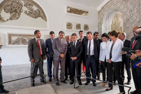 20 juillet 2015 : Viste des salles du musée du Bardo lieu de l'attaque terroriste du 18 mars. Visite de Nicolas Sarkozy en Tunisie à titre de Président du Pparti Les Républicains.
