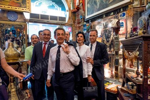 20 juillet 2015 : Visite de la medina de Tunis de Nicolas Sarkozy et de la délégation du parti Les Républicains. Visite de Nicolas Sarkozy en Tunisie à titre de Président du Pparti Les Républicains.