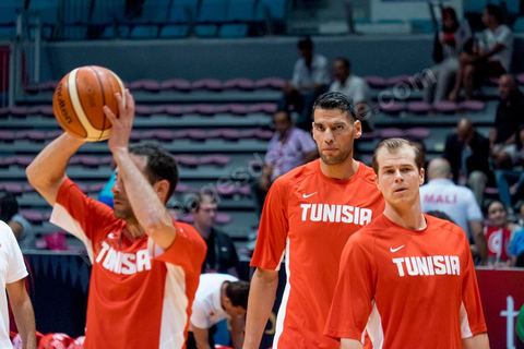 23 août 2015 : Salah Mejri, la fameux n°15 de la Tunisie domine de ses 2,17m le jeu, il vient d'être recuté par les Mavericks de Dallas et devient le premier joueur arabe en NBA. Dernier match de poule de la Tunisie contre le Nigéria lors de l'AfroBasket Tunisia 2015. Victoire de la Tunisie (70-59) et finie première de son groupe.