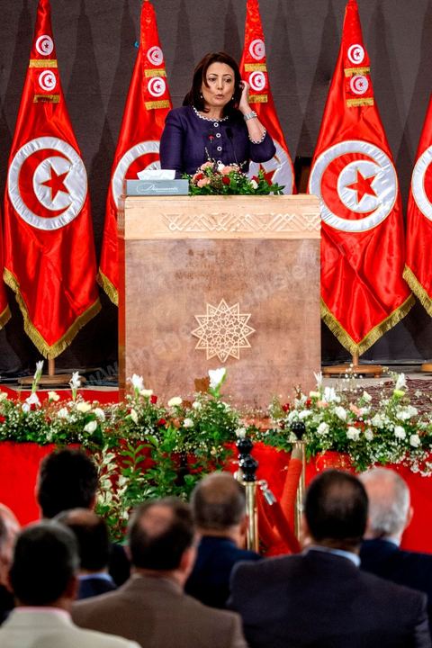 5 octobre 2013 : Allocution de Wided Bouchamaoui, au palais des Congrès de Tunis pour le démarrage du Dialogue National en présence des 3 Présidents et supervisé par Houcine Abassi secrétaire Général de l'UGTT, Wided Bouchamaoui, Présidente de l'UTICA, Mohamed Fadhel Mahfoudh, Président de l'ordre national des Avocats et Abdelssattar Ben Moussa, président de la Ligue National des Droits de l'Homme. Quatre semaines de négociations autour de la feuille de route qui prévoit la formation d'un gouvernement apolitique et l'adoption d'un calendrier électoral à la fin du mois.