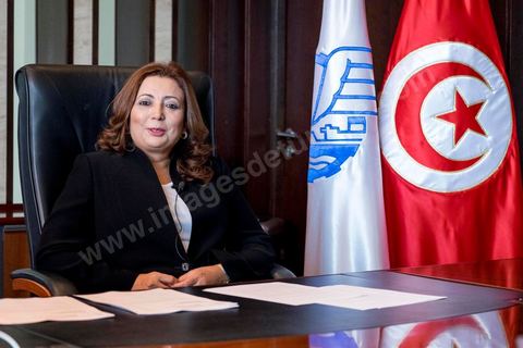 Wided Bouchamaoui, Présidente de l'UTICA, union des patrons tunisiens, la seule femme membre du quartet du Dialogue National Tunisien qui vient de recevoir le Prix Nobel de la Paix 2015 ce 9 octobre 2015. Dans son bureau quelques heures après l'annonce du Prix Nobel.