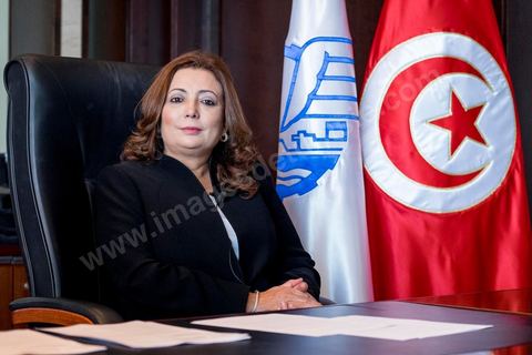 Wided Bouchamaoui, Présidente de l'UTICA, union des patrons tunisiens, la seule femme membre du quartet du Dialogue National Tunisien qui vient de recevoir le Prix Nobel de la Paix 2015 ce 9 octobre 2015. Dans son bureau quelques heures après l'annonce du Prix Nobel.