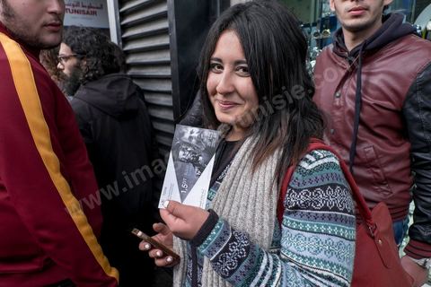 26 novembre 2015 : Dans le cadre des JCC, Journées Cinématographiques de Carthage, Festival du film arabo-africain, à Tunis, première projection dans un pays musulman du film "Much Loved" du réalisateur marocain Nabil Ayouch. Deux jours après l'attentat terroriste contre un bus de la police présidentiel à quelques centaines de mètres des salles de cinéma des JCC, la projection de "Much Loved" devenait un double défi. Le directeur des JCC Brahim Eltaief et Nabil Ayouch ont tenu à maintenir sa programmation comme l'ensemble de celle du fetsival. La salle se remplit de plus d'un millier de cinéphiles pour rencontrer Nabil Ayouch et voir en avant première arabe l'excellent film qui expose cruement mais avec grand talent la réalité des prostitués marocaines. La projection fut suivie d'une conférence de presse.