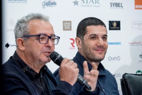 26 novembre 2015 : Conférence de presse après le film avec Brahim Eltaief et Nabil Ayouch. Dans le cadre des JCC, Journées Cinématographiques de Carthage, Festival du film arabo-africain, à Tunis, première projection dans un pays musulman du film "Much Loved" du réalisateur marocain Nabil Ayouch. Deux jours après l'attentat terroriste contre un bus de la police présidentiel à quelques centaines de mètres des salles de cinéma des JCC, la projection de "Much Loved" devenait un double défi. Le directeur des JCC Brahim Eltaief et Nabil Ayouch ont tenu à maintenir sa programmation comme l'ensemble de celle du fetsival. La salle se remplit de plus d'un millier de cinéphiles pour rencontrer Nabil Ayouch et voir en avant première arabe l'excellent film qui expose cruement mais avec grand talent la réalité des prostitués marocaines. La projection fut suivie d'une conférence de presse.