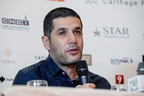 26 novembre 2015 : Conférence de presse après le film avec Brahim Eltaief et Nabil Ayouch. Dans le cadre des JCC, Journées Cinématographiques de Carthage, Festival du film arabo-africain, à Tunis, première projection dans un pays musulman du film "Much Loved" du réalisateur marocain Nabil Ayouch. Deux jours après l'attentat terroriste contre un bus de la police présidentiel à quelques centaines de mètres des salles de cinéma des JCC, la projection de "Much Loved" devenait un double défi. Le directeur des JCC Brahim Eltaief et Nabil Ayouch ont tenu à maintenir sa programmation comme l'ensemble de celle du fetsival. La salle se remplit de plus d'un millier de cinéphiles pour rencontrer Nabil Ayouch et voir en avant première arabe l'excellent film qui expose cruement mais avec grand talent la réalité des prostitués marocaines. La projection fut suivie d'une conférence de presse.