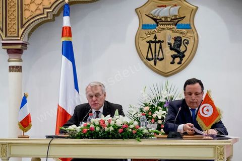 18 mars 2016 : conférence de présence avec les deux ministres des Affaires Etrangères, le français Jean-Marc Ayrault et le tunisien Khemaies Jhinaoui. En visite de deux jours à Tunis, le nouveau ministre français des affaires étrangères  Jean Marc Ayrault « a exhorté jeudi la jeunesse tunisienne à résister à l'extrémisme islamiste et à ne pas se tromper de chemin ».