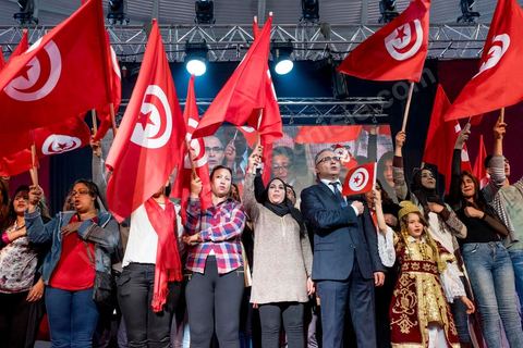 20 mars 2016 : premier grand meetingorganisé par les fondateurs du mouvement "Machrou3 Tounes" dirigé par Mohsen Marzouk. A la coupole d'El Menzah, annoce officielle du nouveau parti, présentation de son logo, une clef, et du communiqué fondateur. Le meeting se termine par un long discours de son leader Mohsen Marzouk, ex Nidaa Tounes. Il a indiqué que le mouvement Projet de la Tunisie ne refera pas les mêmes erreurs que celles commises par Nidaa Tounes.
