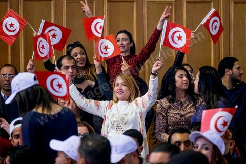 20 mars 2016 : premier grand meetingorganisé par les fondateurs du mouvement "Machrou3 Tounes" dirigé par Mohsen Marzouk. A la coupole d'El Menzah, annoce officielle du nouveau parti, présentation de son logo, une clef, et du communiqué fondateur. Le meeting se termine par un long discours de son leader Mohsen Marzouk, ex Nidaa Tounes. Il a indiqué que le mouvement Projet de la Tunisie ne refera pas les mêmes erreurs que celles commises par Nidaa Tounes.