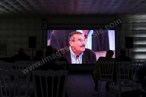 Auditions publiques de l'Instance Vérité Dignité, 18 novembre 2016. Bachir Laabidi, leader syndical de Redeyef, arrêté et torturé lors du soulèvement du bassin minier de Gafsa de janvier à juin 2008.