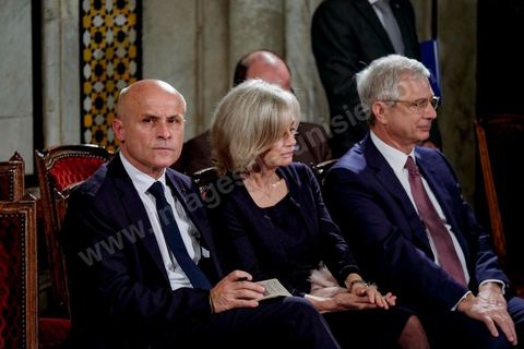 28 novembre 2016 : À la veille de la conférence internationale Tunisia 2020, Manuel Valls, Premier ministre français, était aux côtés de son homologue Youssef Chahed au Palais de la Kasbah à Tunis, à l’occasion de la signature d’une panoplie d’accords entre la Tunisie et la France, dans le cadre de la coopération économique unissant les deux pays.