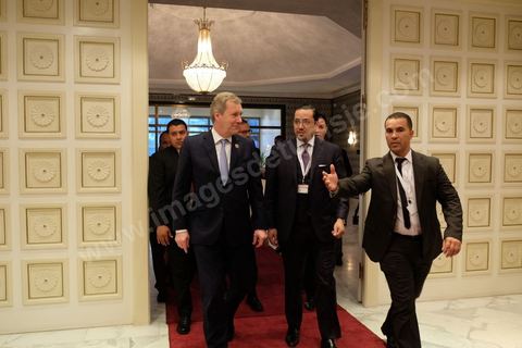 29 novembre 2016 : Christian Wulff, Ancien Président d'Allemagne Cérémonie d'ouverture de la Conférence Tunisia 2020 par président Tunisien Beji Caid Essebsi, avec Emir du Qatar, Premiers Ministres tunisien, français et algérien.