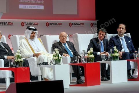 29 novembre 2016 : Cérémonie d'ouverture de la Conférence Tunisia 2020 par président Tunisien Beji Caid Essebsi, avec Emir du Qatar, Premiers Ministres tunisien, français et algérien.