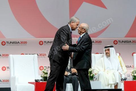29 novembre 2016 : Béji Caid Essebsi et Abdelmalek Sellal, Premier ministre algérien, à la Cérémonie d'ouverture de la Conférence Tunisia 2020 par président Tunisien Beji Caid Essebsi, avec Emir du Qatar, Premiers Ministres tunisien, français et algérien.